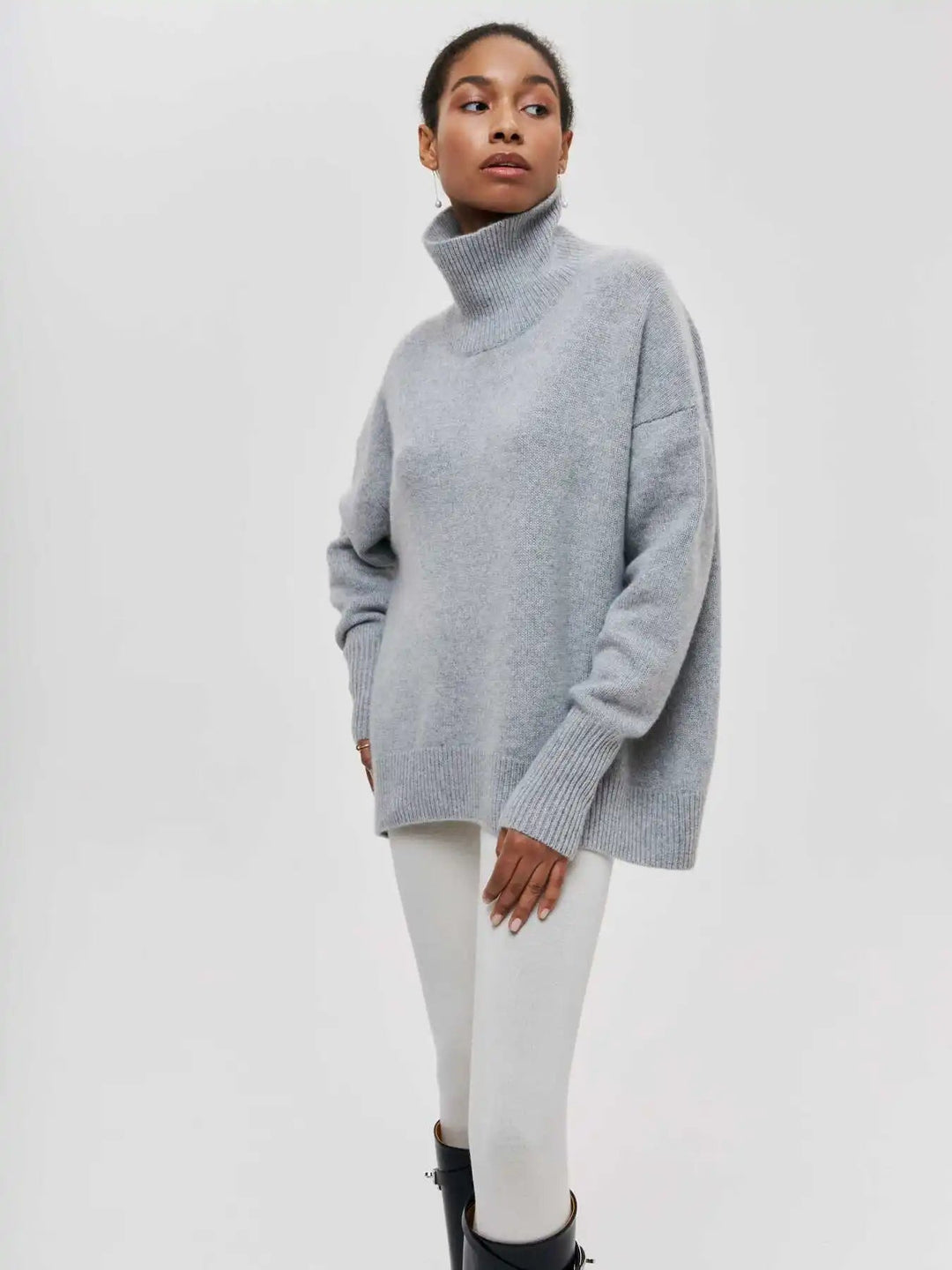 Stickad sköldpaddshals - Oversized - Loose Fit - Sköldpaddshalsad tröja - Damtröjor-Eva Jonsson