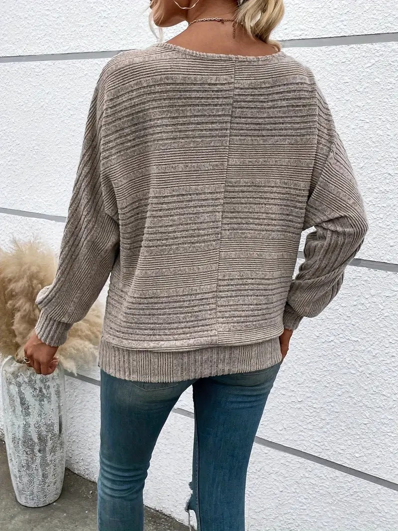 Stickad tröja | Fladdermusärm | Lös passform | Långärmad tröja | Damkläder-Eva Jonsson