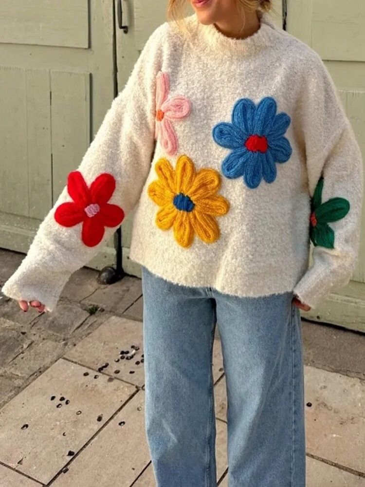 Stickad tröja - Höghalsad vit blommig tröja för kvinnor-Eva Jonsson