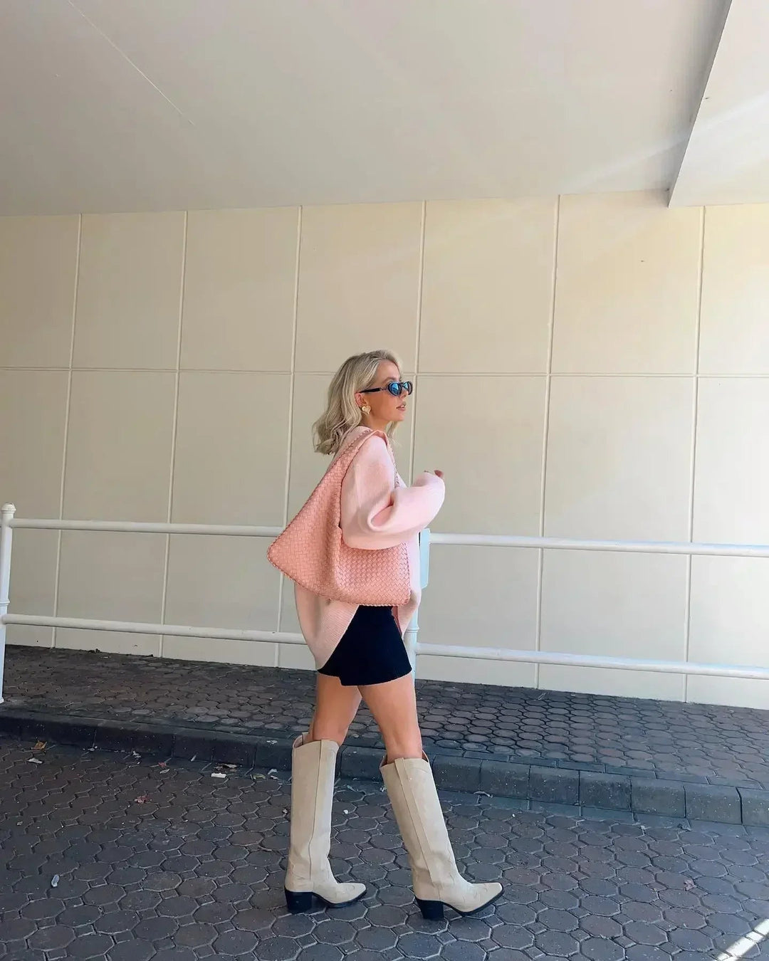 Stickad tröja | Rosa | Oversized | Pullovertröja | Jumper för damer-Eva Jonsson