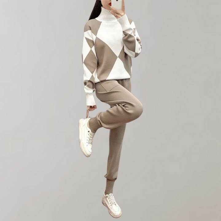 Stickat loungeset | Tvådelat | Turtleneck | Joggerset | Co-Ord Set Women-Eva Jonsson