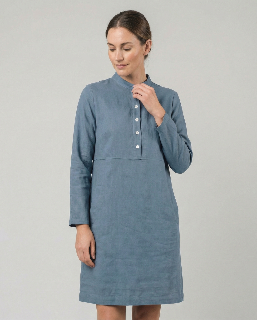 Stilren Linneklänning med Långärmad Knäppning för Sommar & Vardag | Eva Jonsson-Eva Jonsson