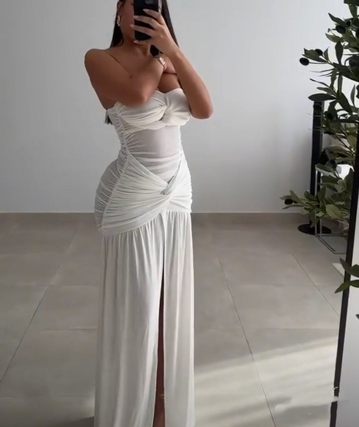 Strapless festklänning i stretchigt nät med smal passform – en klänning i kändisstil Mirla-Eva Jonsson