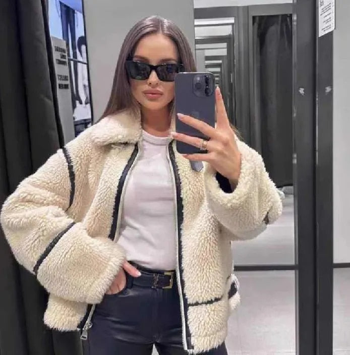 Teddy Fleecejacka - Oversized - Vit - Teddyjacka - Vinterjacka för dam-Eva Jonsson