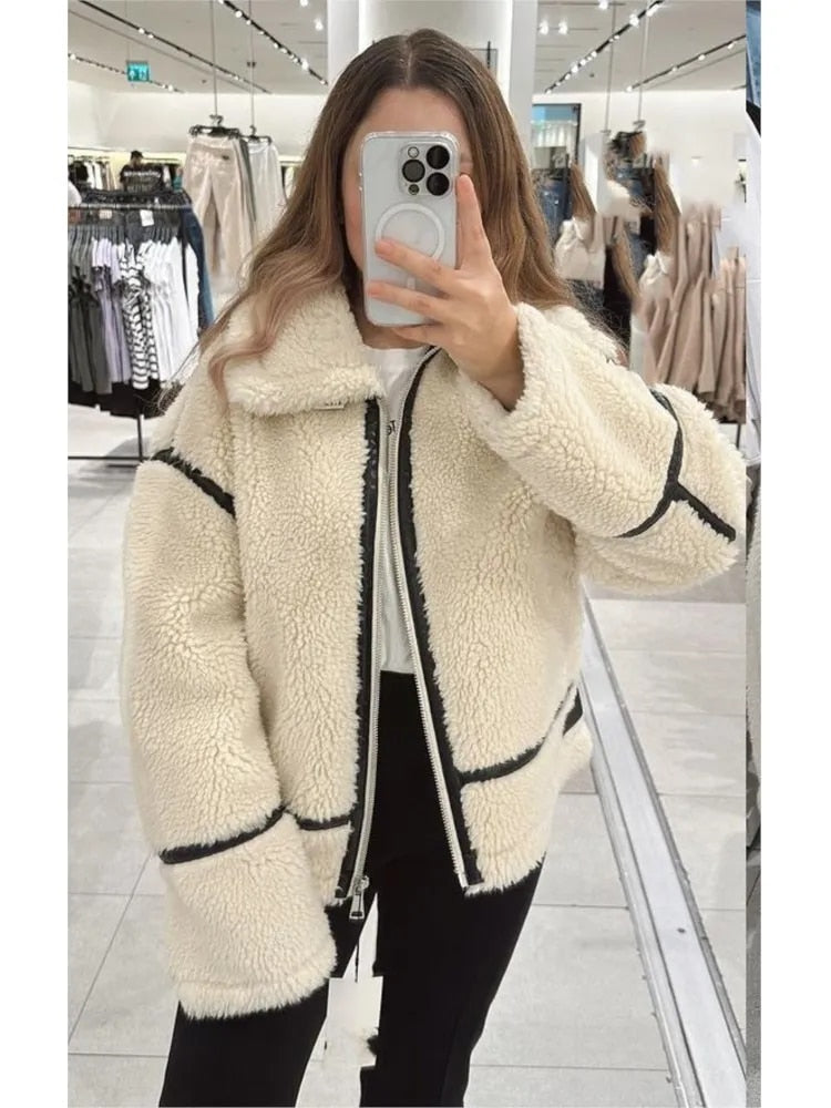 Teddy Fleecejacka - Oversized - Vit - Teddyjacka - Vinterjacka för dam-Eva Jonsson