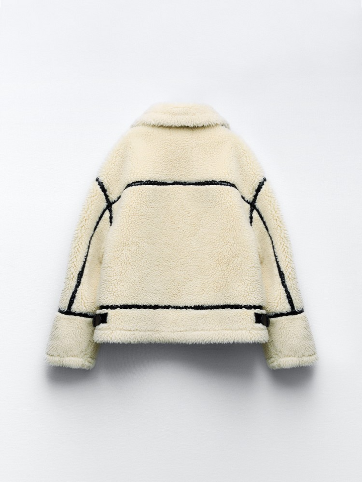 Teddy Jacket - Vit överdimensionerad vinterjacka i fuskpäls för dam-Eva Jonsson