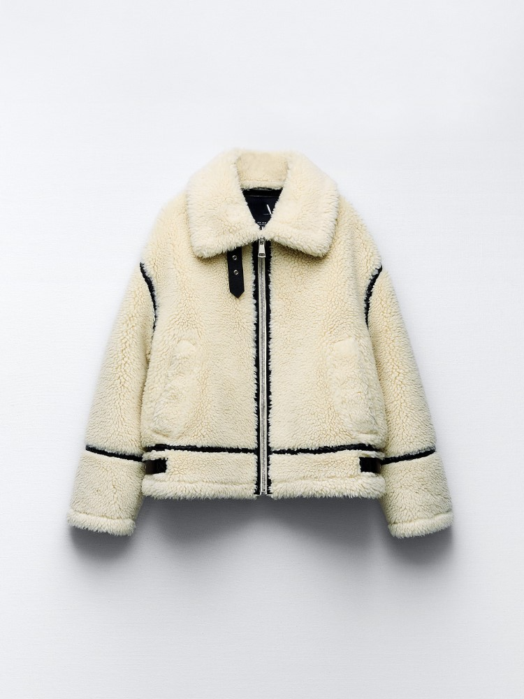 Teddy Jacket - Vit överdimensionerad vinterjacka i fuskpäls för dam-Eva Jonsson
