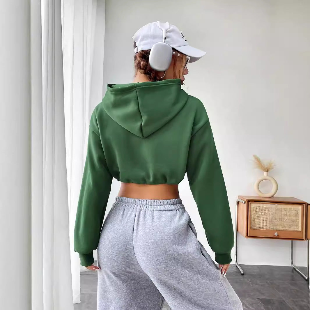 Tjejers kortärmad hoodie med broderad text och dragsko Mirla-Eva Jonsson