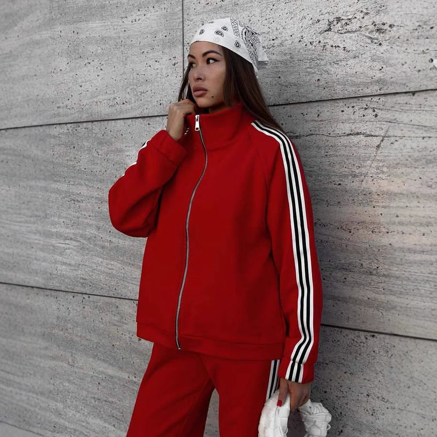 Tjejers sportiga velour träningsdräkt med hög krage och elegant dragkedja Mirla-Eva Jonsson