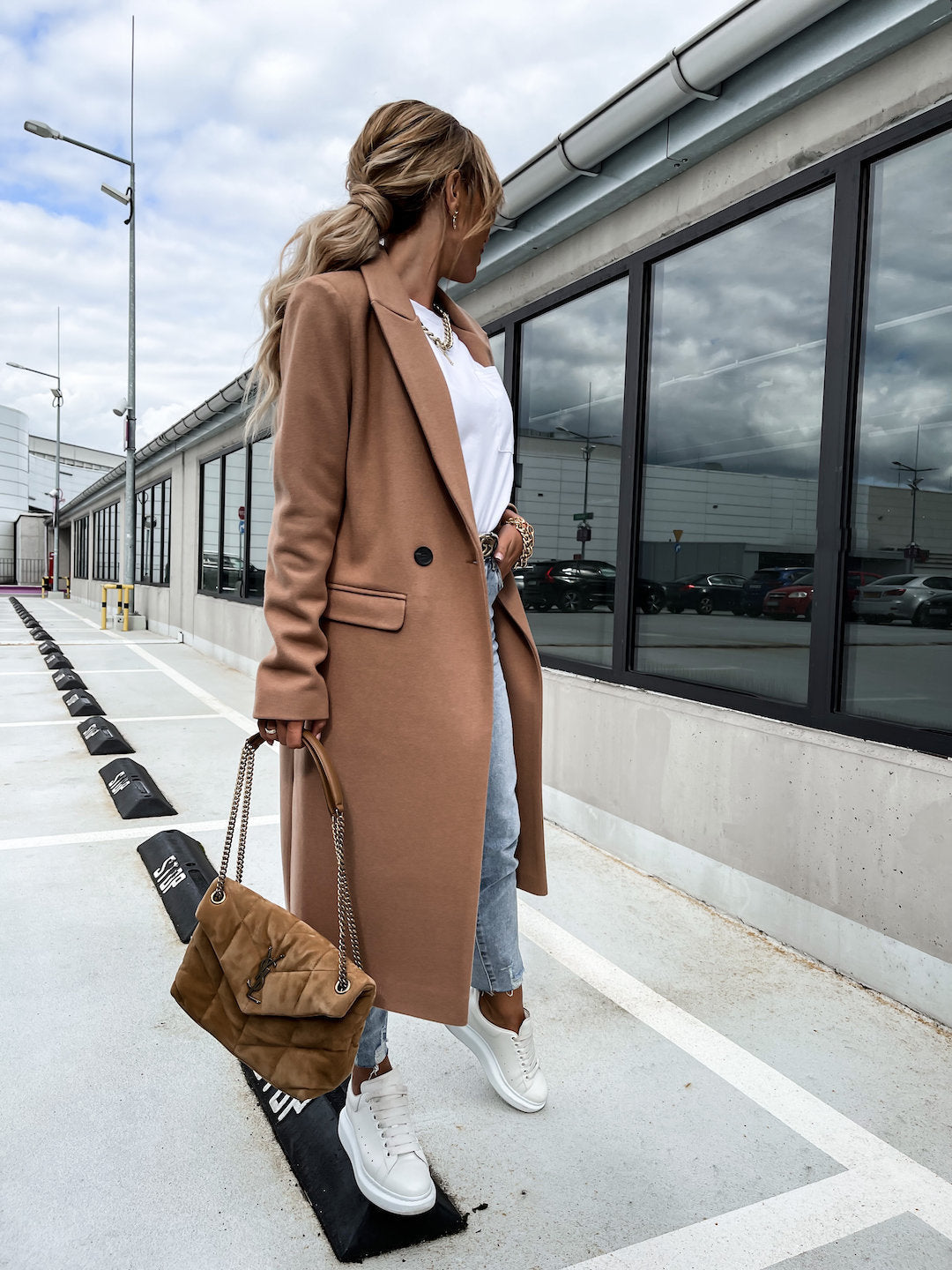 Trenchcoat i ull - Lång dubbelknäppt ullblandad kappa för kvinnor-Eva Jonsson