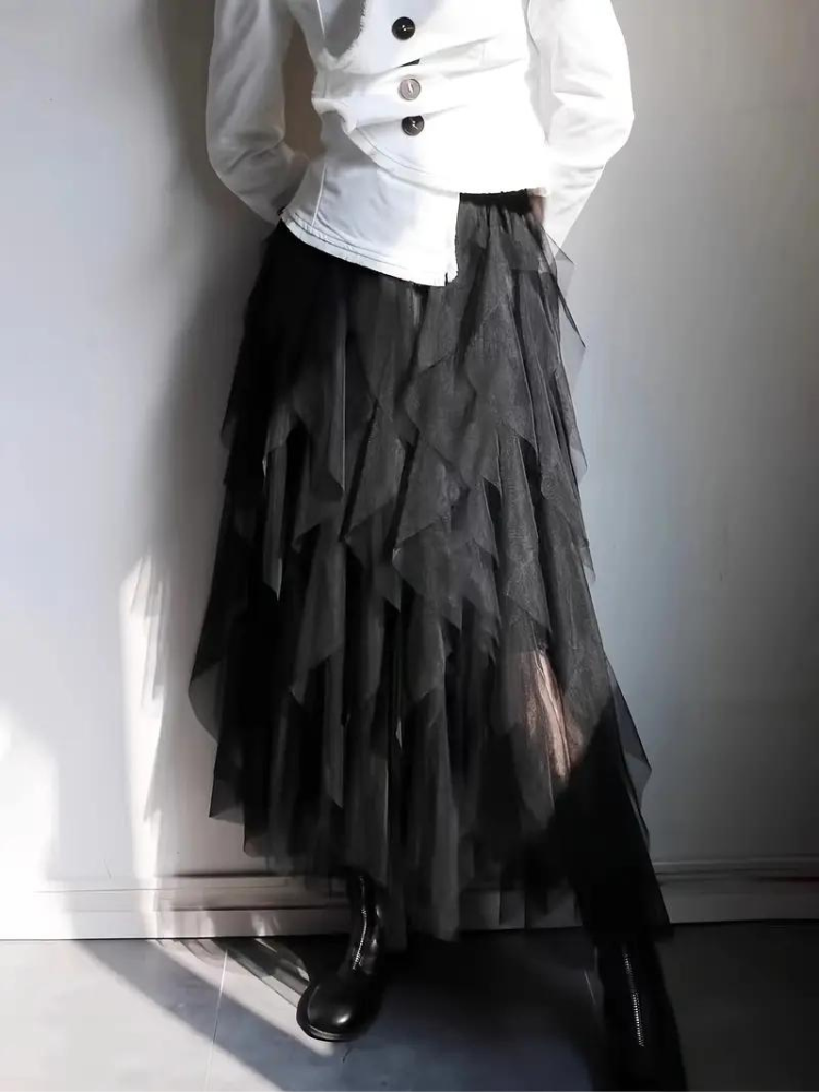 Tullkjol – Damkjol med hög midja och asymmetrisk volang-Eva Jonsson