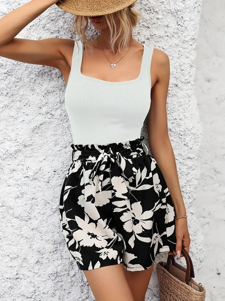 Tvådelat Set, Blommigt, Bälte, Linne, Shorts Med Hög Midja-Eva Jonsson