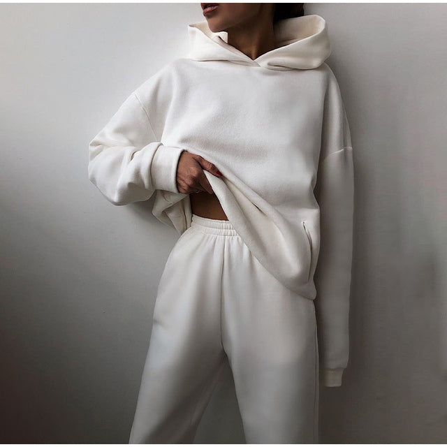 Tvådelat set - Set med huvtröja och mjukisbyxor i mysig fleece för kvinnor-Eva Jonsson