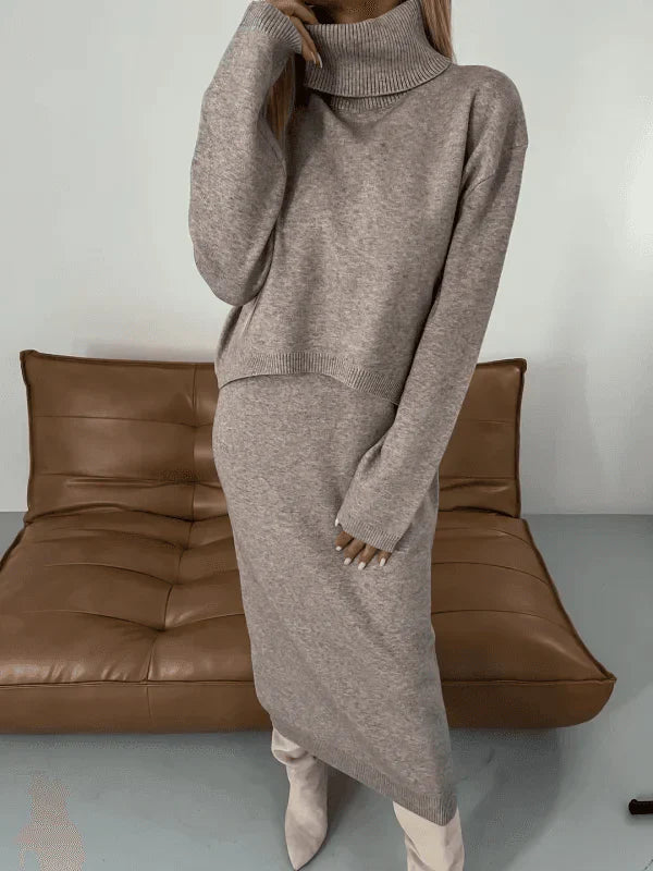 Tvådelat set i trikå - Turtleneck - Långärmad - Set med kjol och topp i trikå - Damkläder-Eva Jonsson