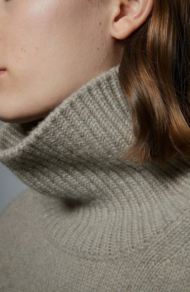Ulltröja | Loose Fit | Turtleneck | Stickad tröja | Vinterkläder för kvinnor-Eva Jonsson