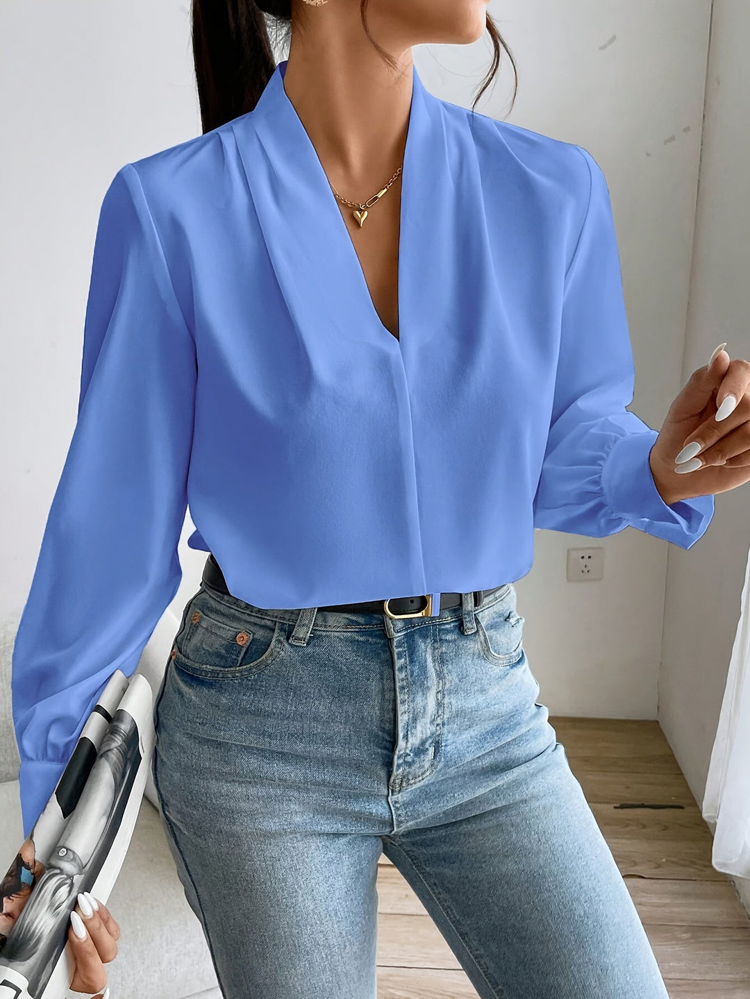 V-ringad Blus - Elegant för kvinnor - Lanternärm - Långärmade toppar - Blus för kvinnor-Eva Jonsson