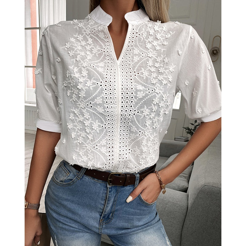 Vit Blus – Kortärmad – hålbroderi – damtoppar för sommaren – damblus-Eva Jonsson
