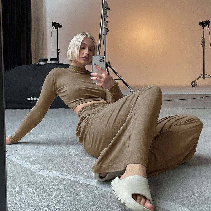 Women Sporty Set of Long Sleeve Top and Elastic High Waist Pants Mirla-Eva Jonsson