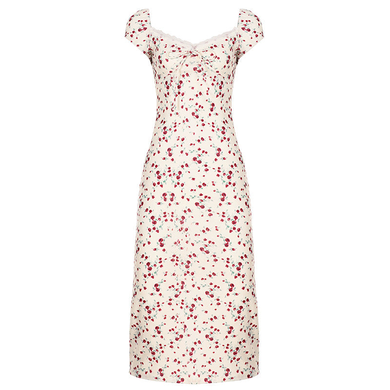 Women floral clothing with playful cuts and fine lace details Mirla-Eva Jonsson